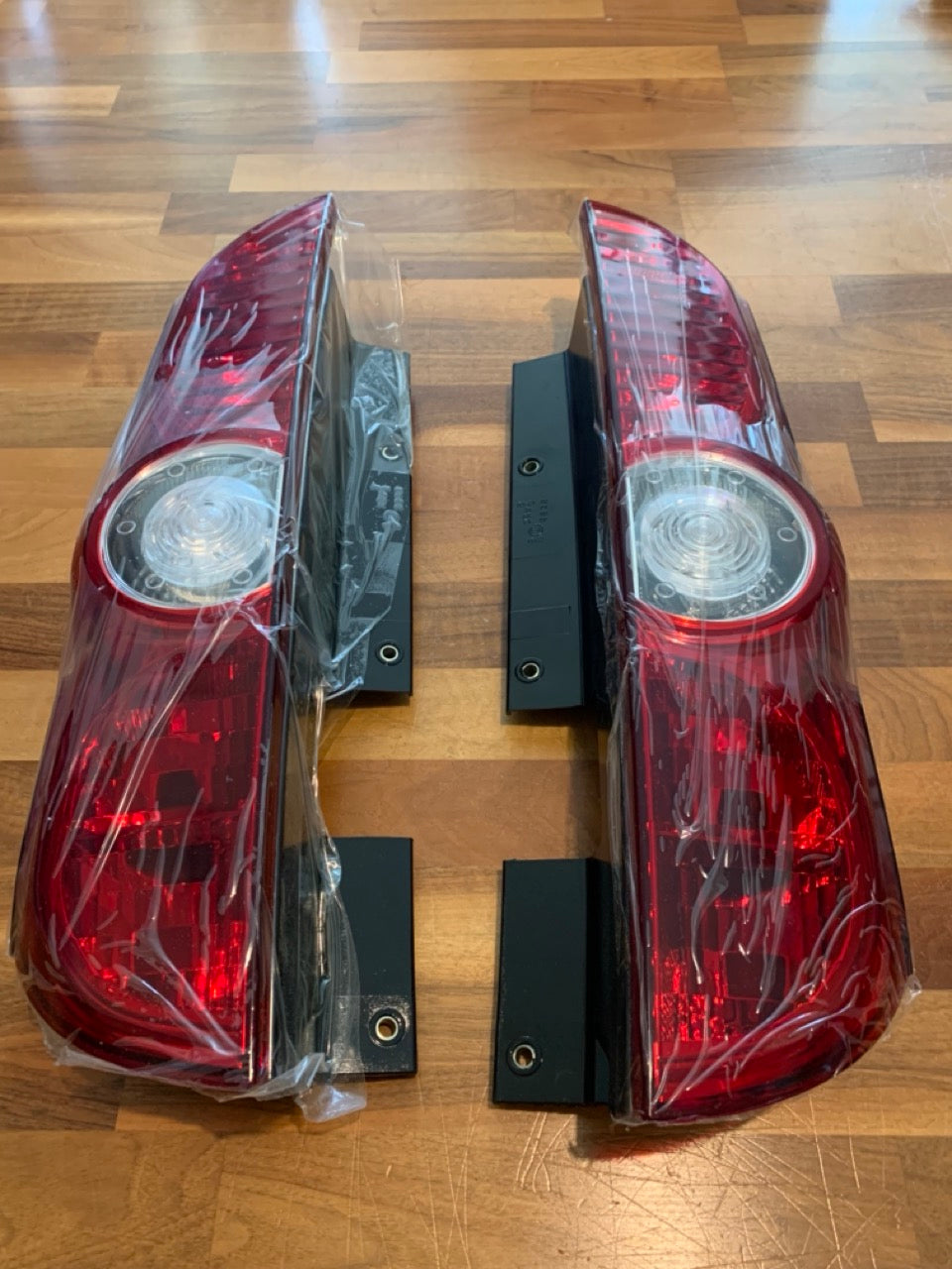 Fiat Doblo 尾燈- 副廠